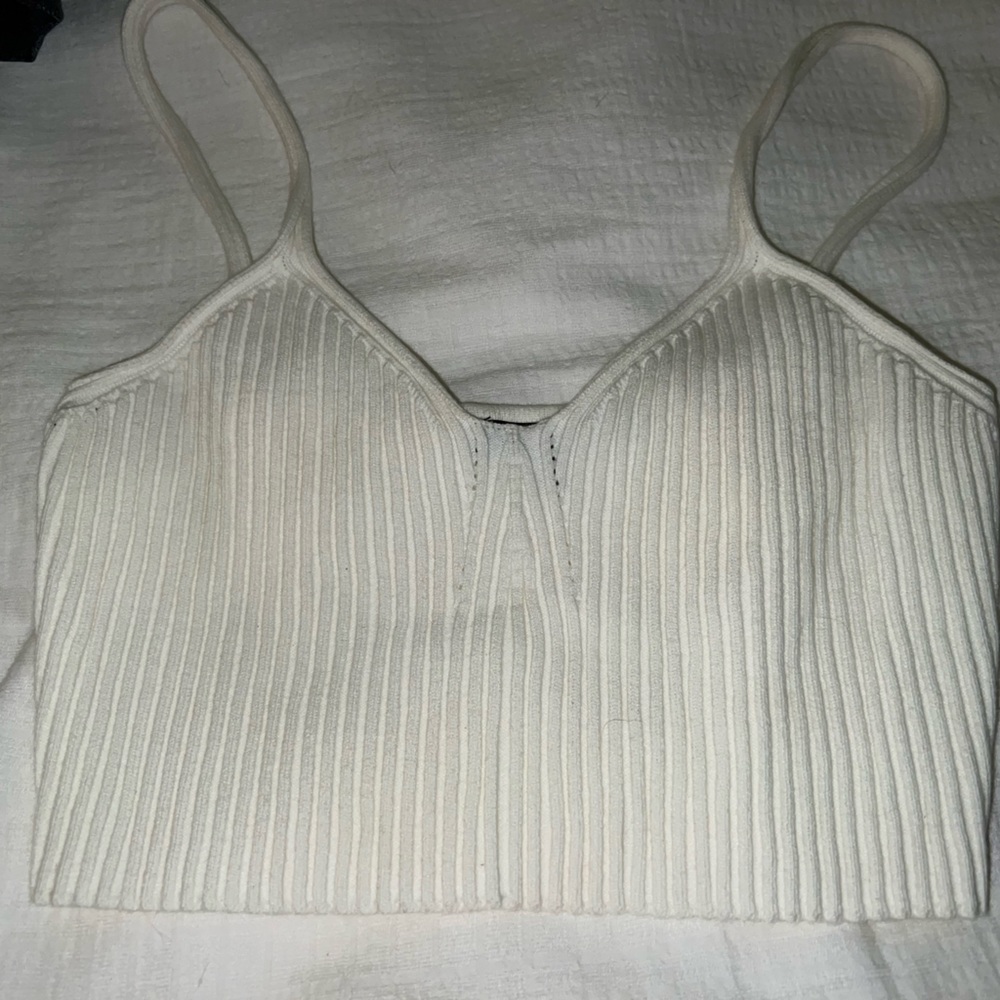 Small sweater crop top